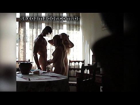 ❤️ Sex przyjaciele zapraszają gigantycznego mężczyznę i trójkąt z nim ❤ Quality porn at pl.tukifporno.ru ️❤